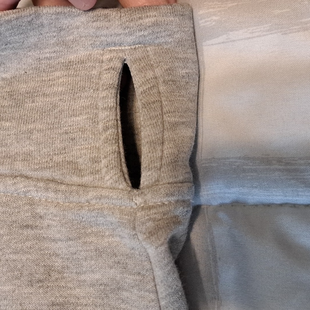 Sweatshirt - Picture 3 of 9